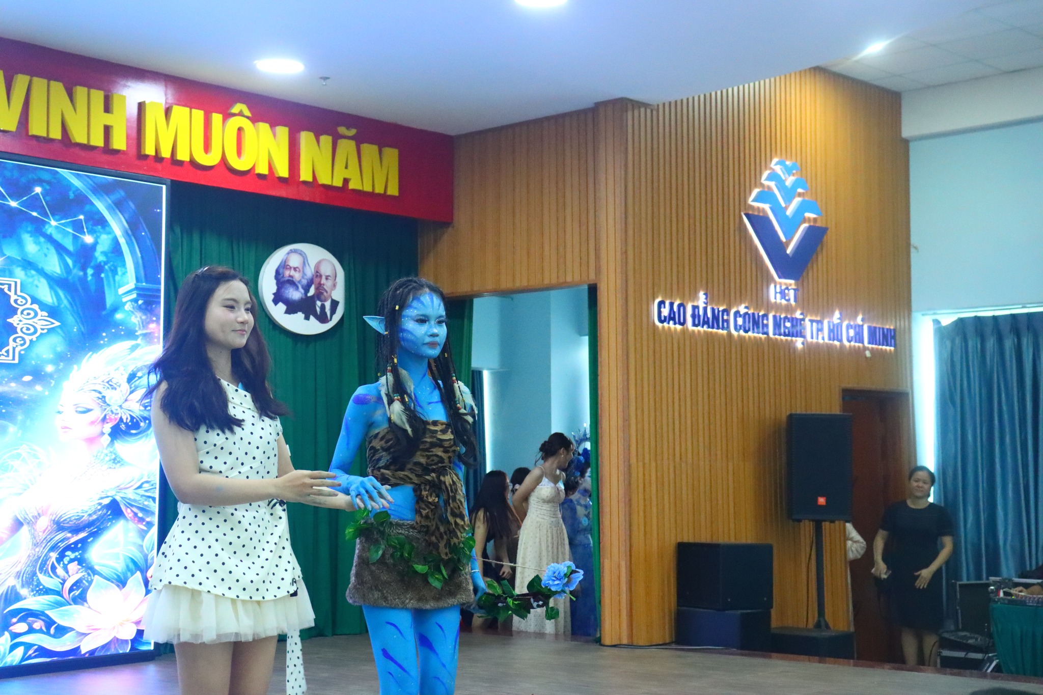 TRƯỜNG CAO ĐẲNG CÔNG NGHỆ THÀNH PHỐ HỒ CHÍ MINH