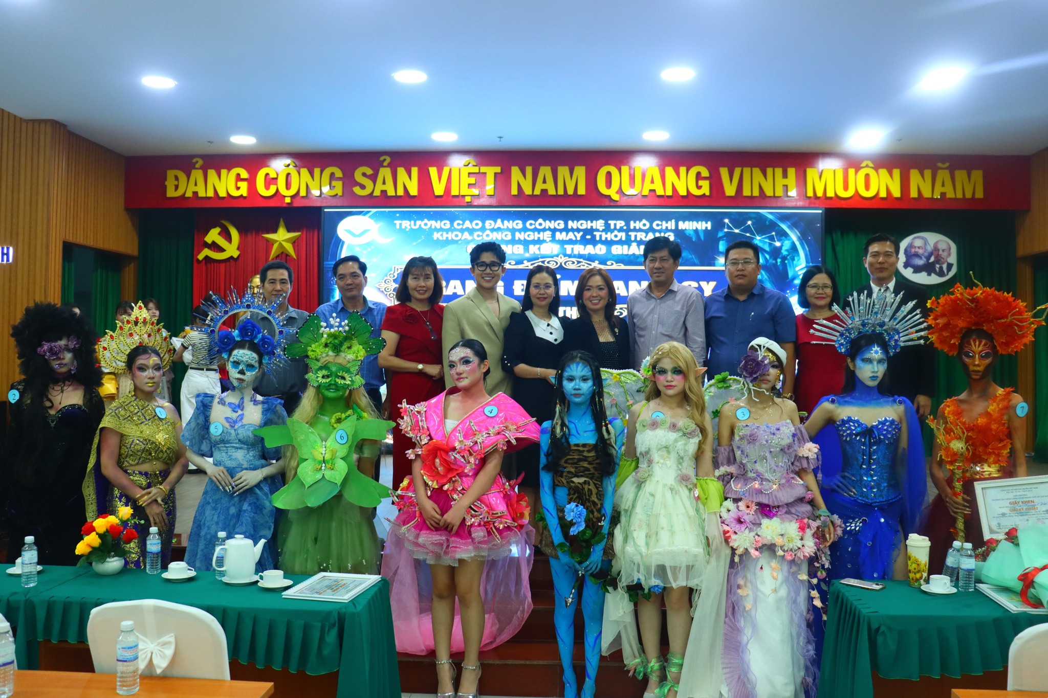 TRƯỜNG CAO ĐẲNG CÔNG NGHỆ THÀNH PHỐ HỒ CHÍ MINH