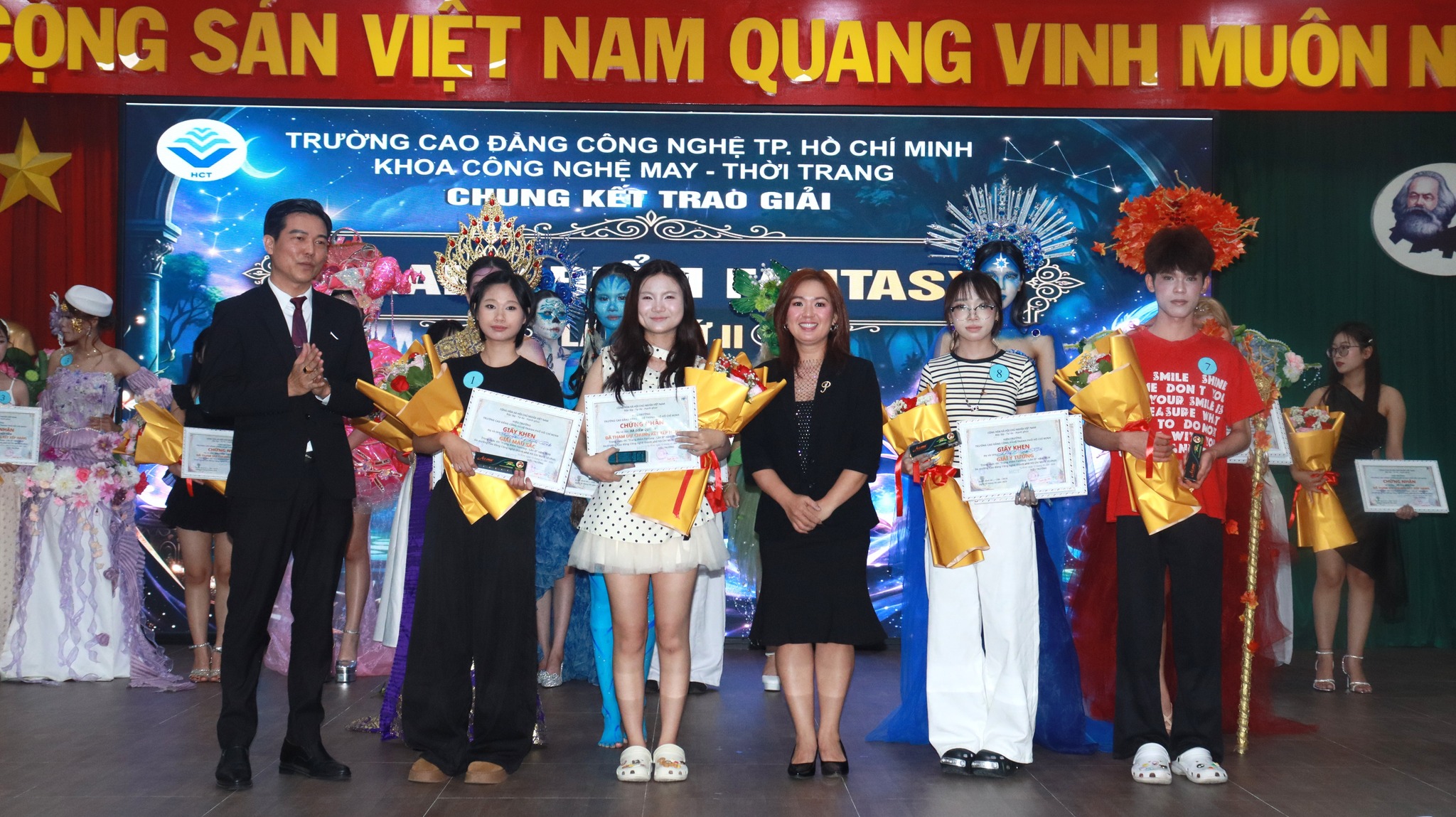 TRƯỜNG CAO ĐẲNG CÔNG NGHỆ THÀNH PHỐ HỒ CHÍ MINH