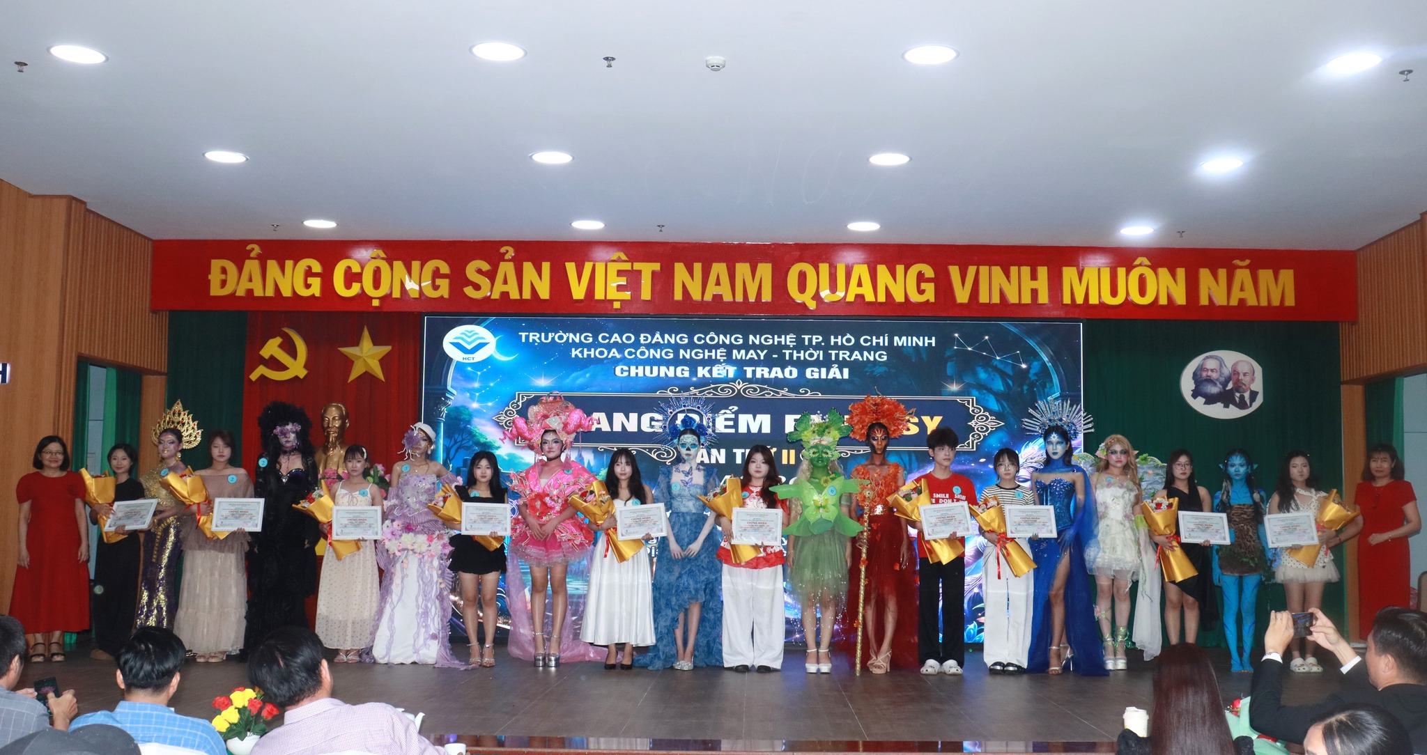 TRƯỜNG CAO ĐẲNG CÔNG NGHỆ THÀNH PHỐ HỒ CHÍ MINH