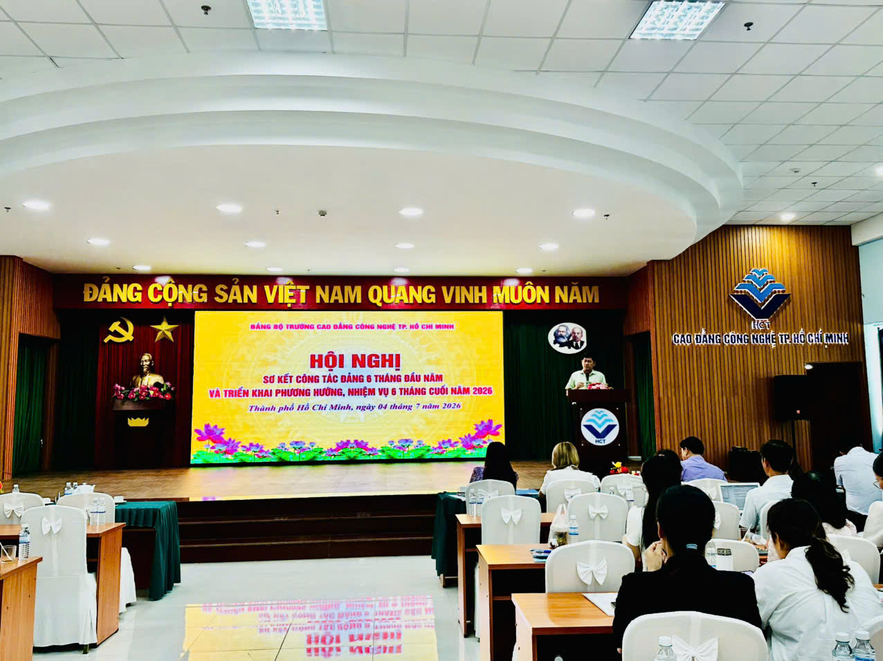TRƯỜNG CAO ĐẲNG CÔNG NGHỆ THÀNH PHỐ HỒ CHÍ MINH