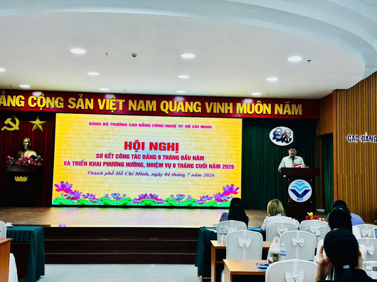 TRƯỜNG CAO ĐẲNG CÔNG NGHỆ THÀNH PHỐ HỒ CHÍ MINH